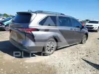 2021 Toyota SIENNA photo
