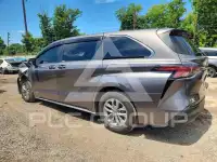 2021 Toyota SIENNA фото