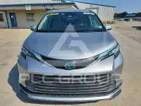 2021 Toyota SIENNA фото