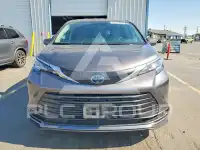 2021 Toyota SIENNA photo