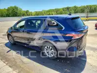 2021 Toyota SIENNA фото