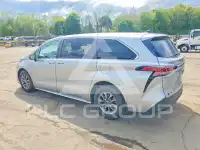 2021 Toyota SIENNA photo