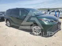 2021 Toyota SIENNA photo