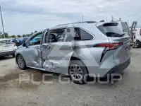 2021 Toyota SIENNA фото