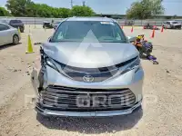 2021 Toyota SIENNA фото