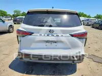 2021 Toyota SIENNA photo