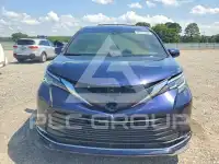 2021 Toyota SIENNA photo