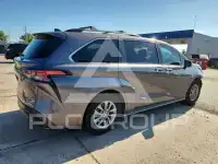 2021 Toyota SIENNA фото