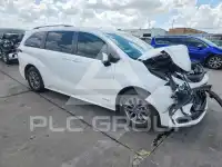 2021 Toyota SIENNA фото