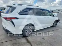2021 Toyota SIENNA фото
