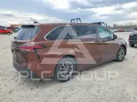 2021 Toyota SIENNA photo