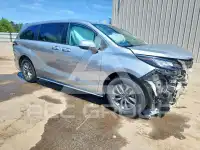 2021 Toyota SIENNA photo