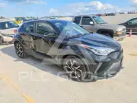 2021 Toyota C-HR фото