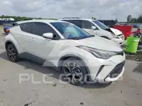 2021 Toyota C-HR фото