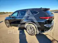 2021 Toyota Highlander фото