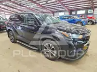 2021 Toyota Highlander photo