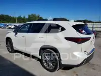 2021 Toyota Highlander photo