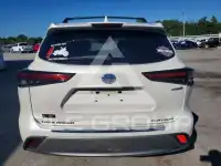 2021 Toyota Highlander photo