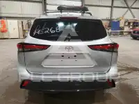 2021 Toyota Highlander photo