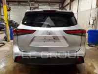 2021 Toyota Highlander photo