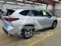 2021 Toyota Highlander photo