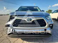 2021 Toyota Highlander photo