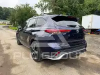 2021 Toyota Highlander photo