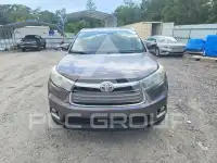 2016 Toyota Highlander photo