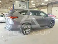 2021 Toyota Highlander фото