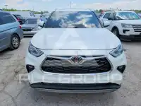 2021 Toyota Highlander photo