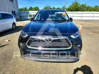 2021 Toyota Highlander фото