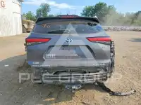 2021 Toyota Highlander photo