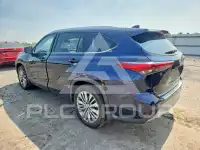 2021 Toyota Highlander photo
