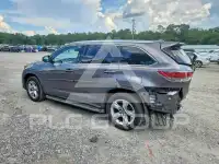 2016 Toyota Highlander photo