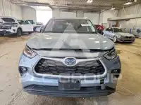 2021 Toyota Highlander photo
