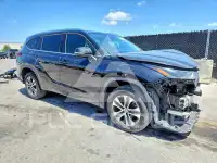 2021 Toyota Highlander фото