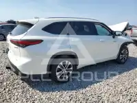 2021 Toyota Highlander photo