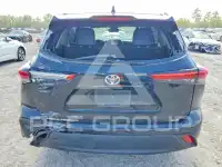 2021 Toyota Highlander photo
