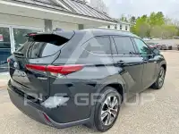 2021 Toyota Highlander photo