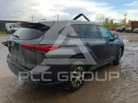 2021 Toyota Highlander photo