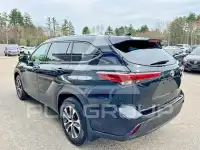 2021 Toyota Highlander photo