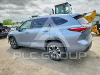 2021 Toyota Highlander photo