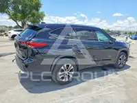 2021 Toyota Highlander фото