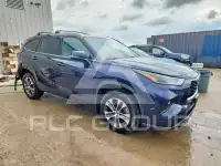 2021 Toyota Highlander photo