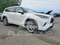 2021 Toyota Highlander photo