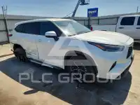 2021 Toyota Highlander photo