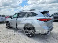2021 Toyota Highlander фото