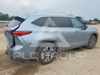 2021 Toyota Highlander photo