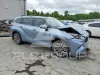 2021 Toyota Highlander photo