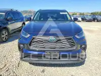2021 Toyota Highlander photo